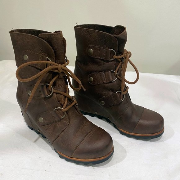 Sorel Women's Brown Leather Joan of Arctic Wedge Waterproof Boots -  US Size 6‎ - Picture 1 of 9